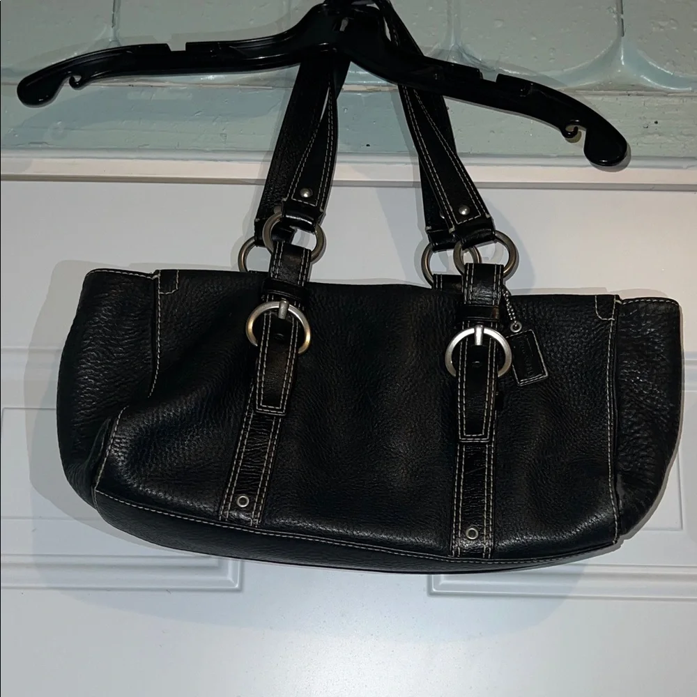 Coach Black Leather Shoulder Bag with Buckle Rings - Picture 2 of 16